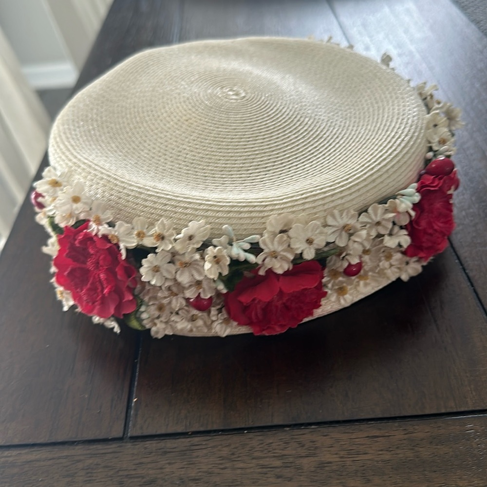 Vintage Woven Beret Hat Floral Red White Flowers Garden Tea Party Headpiece